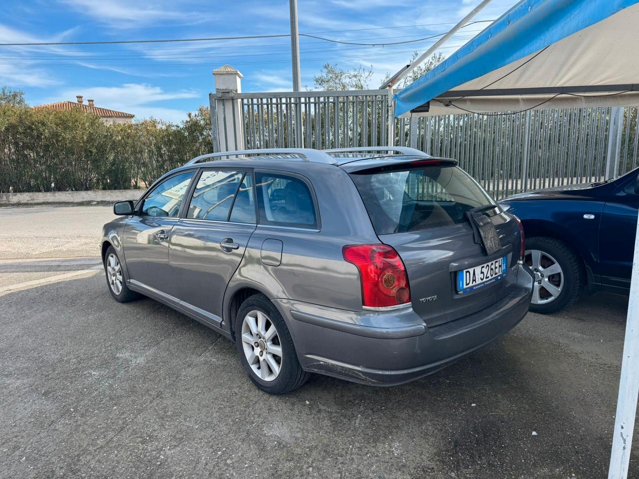 Toyota Avensis 2.2 D-Cat 16V Station Wagon AUTOCARRON1