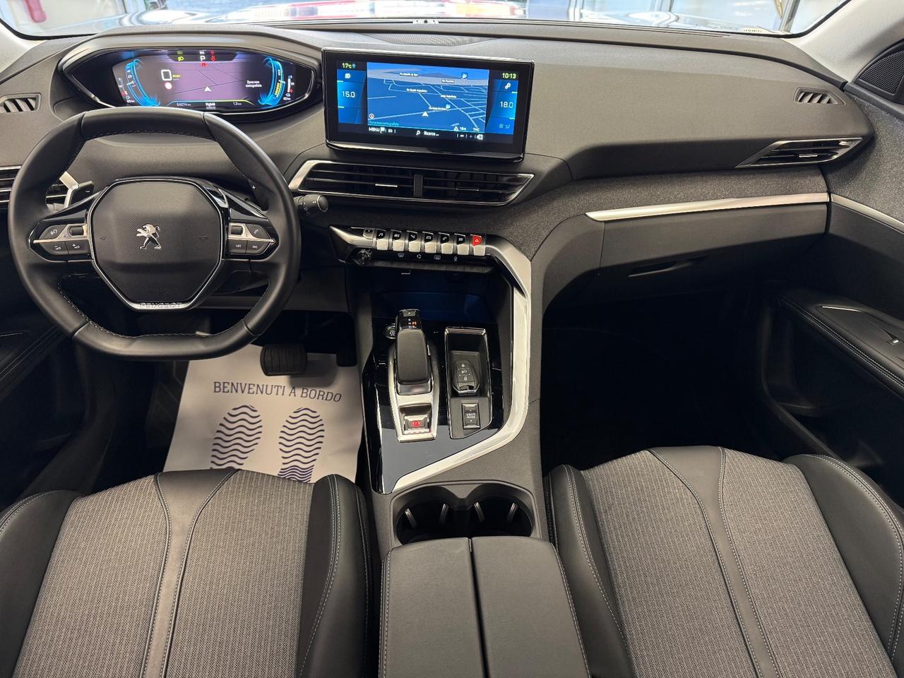 Peugeot 3008 Hybrid4 225 e-EAT8 Allure Pack