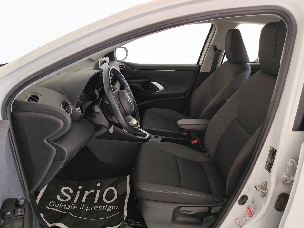 TOYOTA Yaris IV 2020 - Yaris 1.5h Active