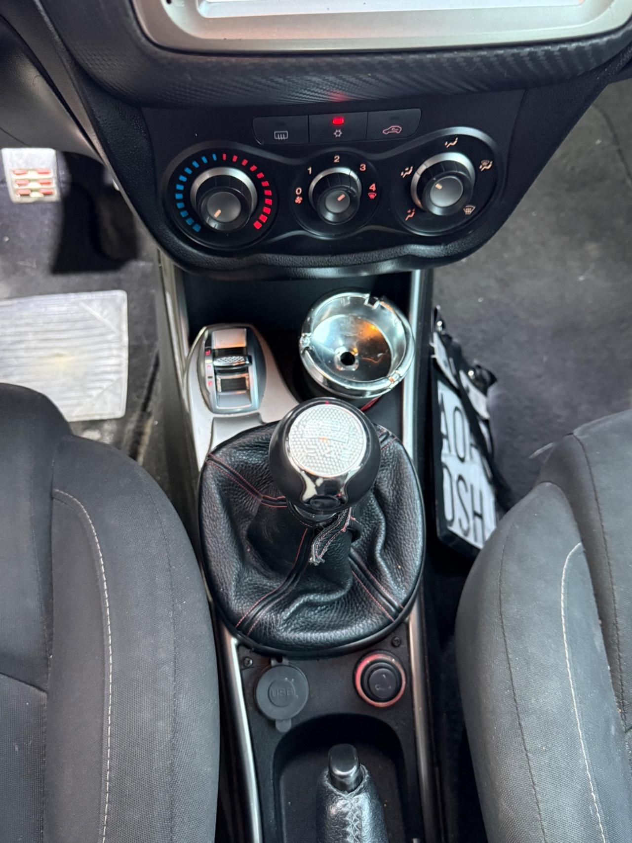 Alfa Romeo MiTo 1.6 JTD Distinctive Sport Pack