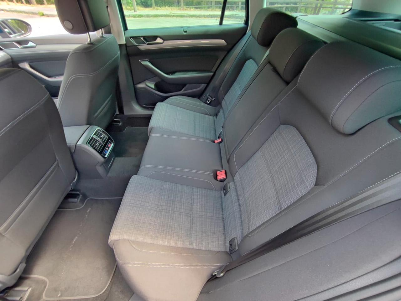 Volkswagen Passat Variant 2.0 tdi Business 150cv