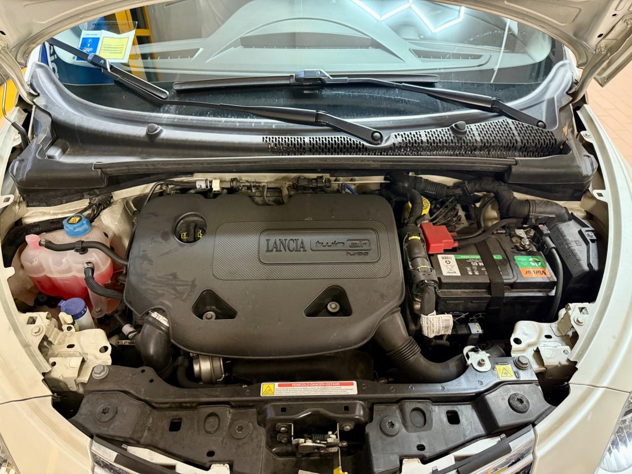 Lancia Ypsilon 0.9 TwinAir 85cv Autom