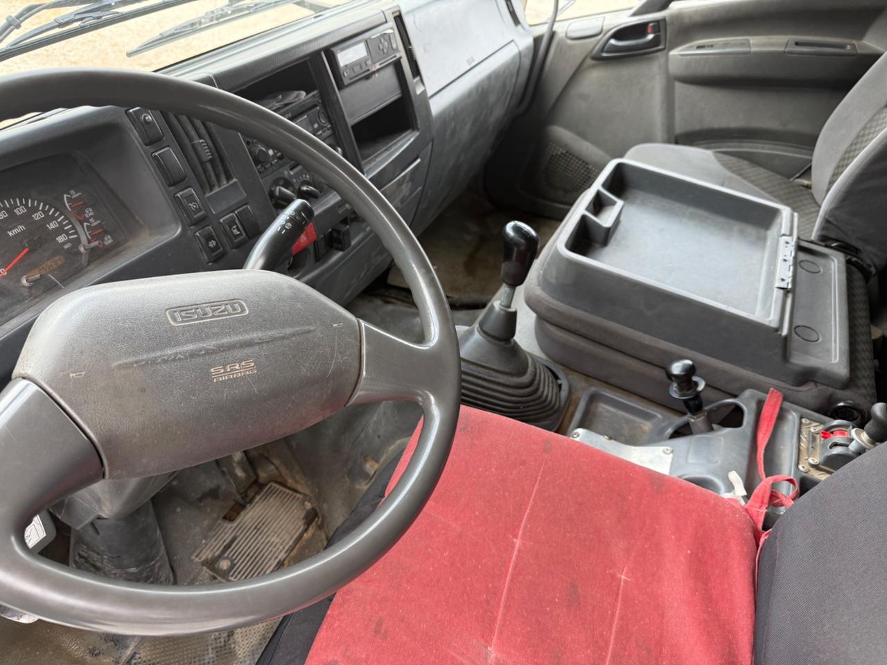 ISUZU F11.210 ribaltabile trilaterale Euro4