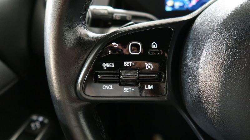 Mercedes-Benz GLB 180 d Business auto # FINITURE INTERNE PELLE #