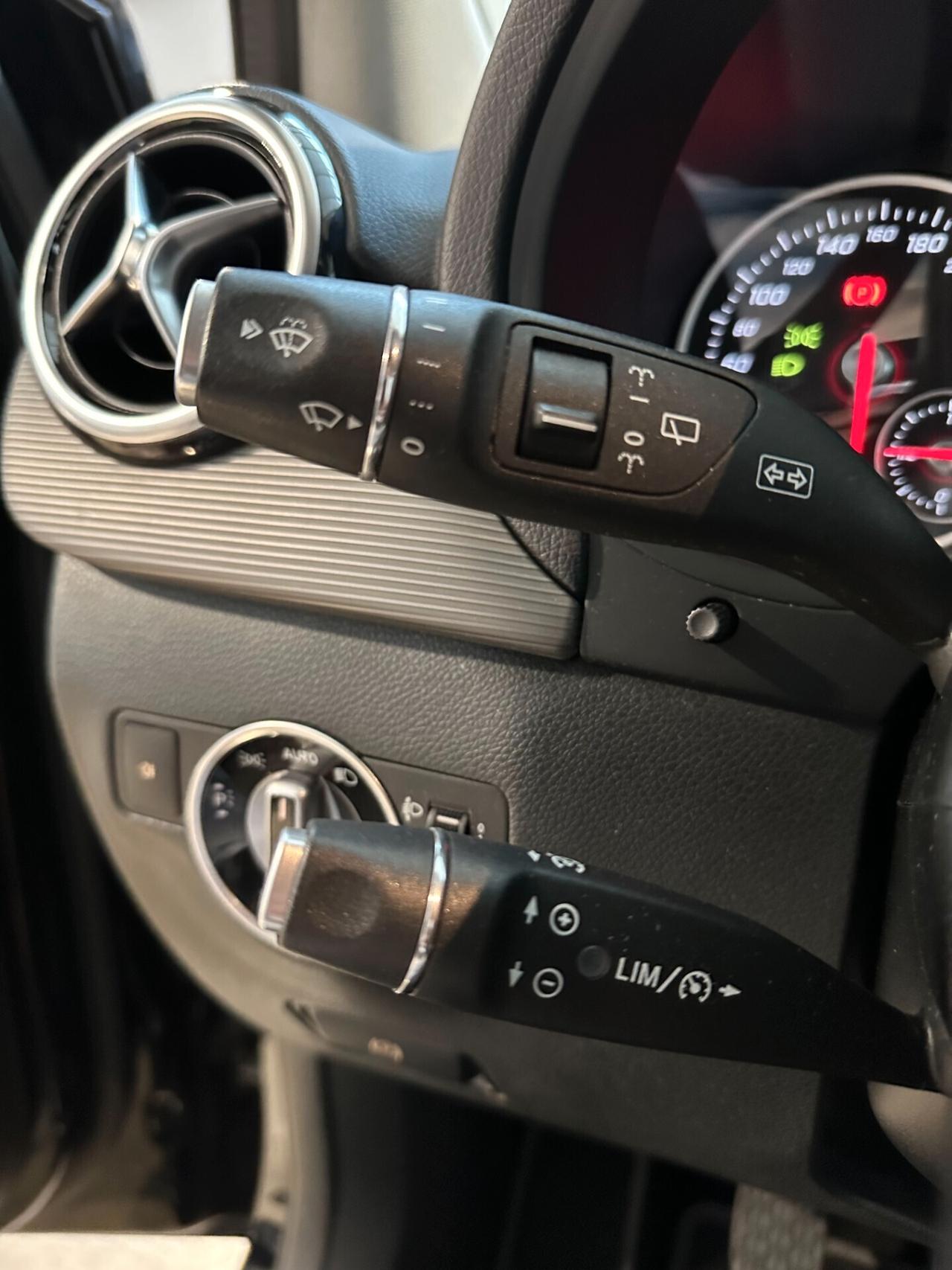 Mercedes-benz B 180 180d - UNICO PROP RETROCAMERA GANCIO TRAINO