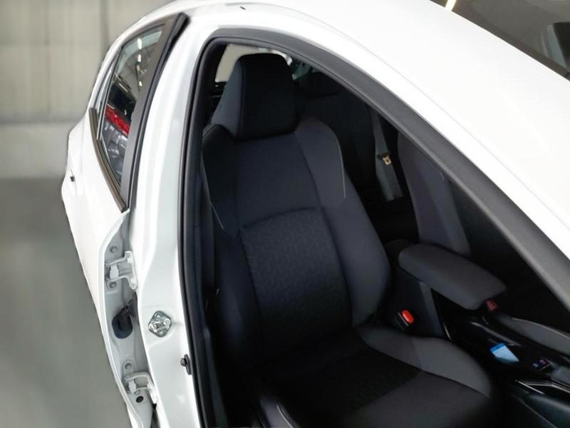 TOYOTA COROLLA 1.8 HYBRID BUSINESS 5 PORTE BERLINA