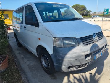 Volkswagen Transporter 1.9 TDi 101cv 9 posti TRASPORTO DISABILI