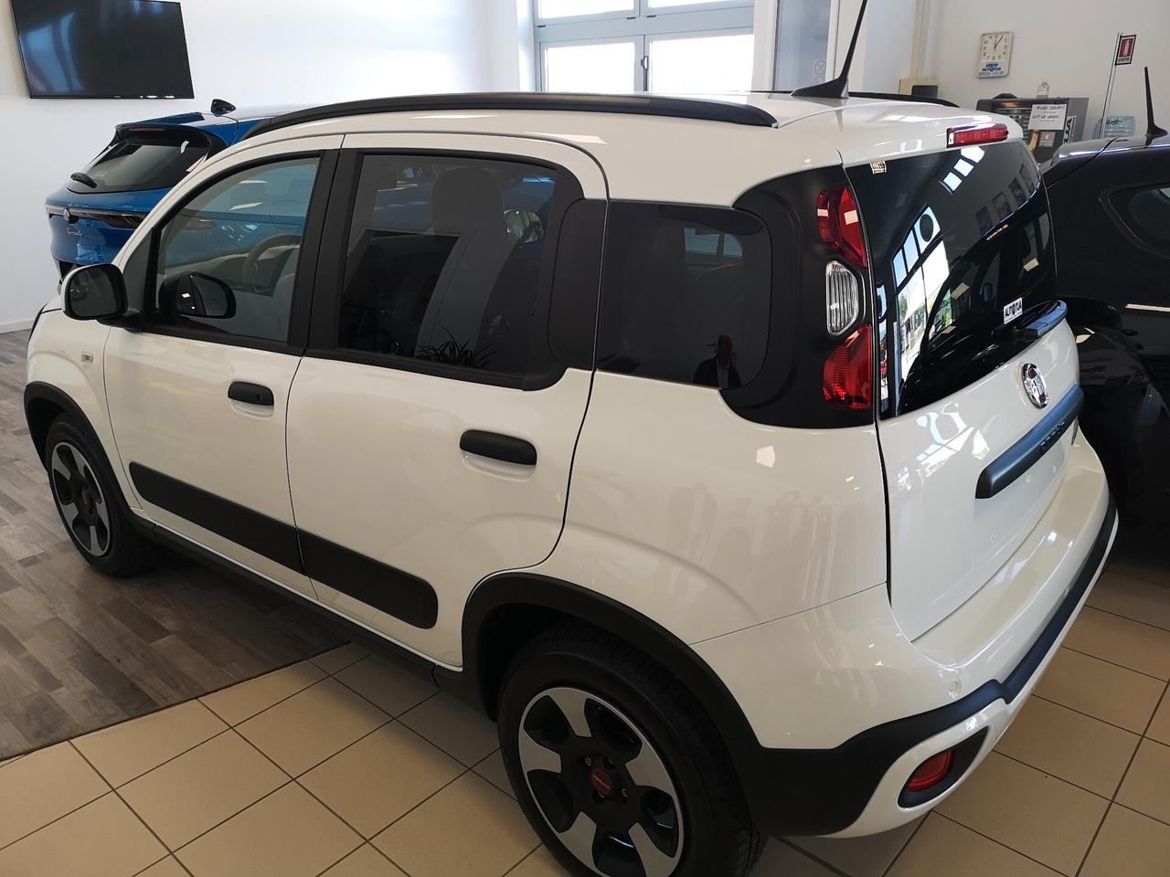 Fiat Panda Pandina 1.0 FireFly 65 CV Hybrid Cross