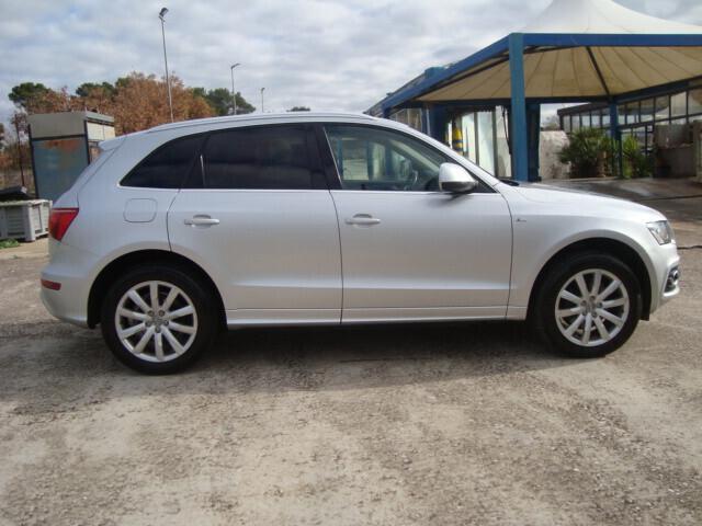 Audi Q5 2.0 tdi quattro 170cv S-LINE