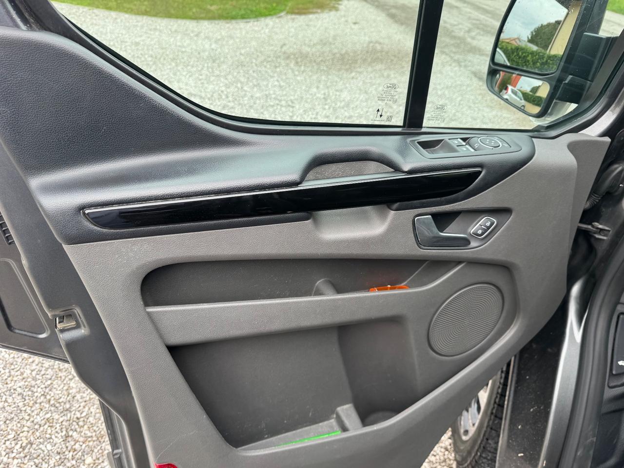Ford Tourneo Custom 320 2.0 EcoBlue 170CV aut. PC Sport
