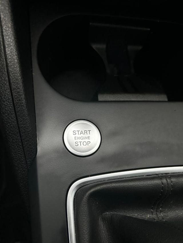 AUDI Q2 35 TFSI Business Advanced