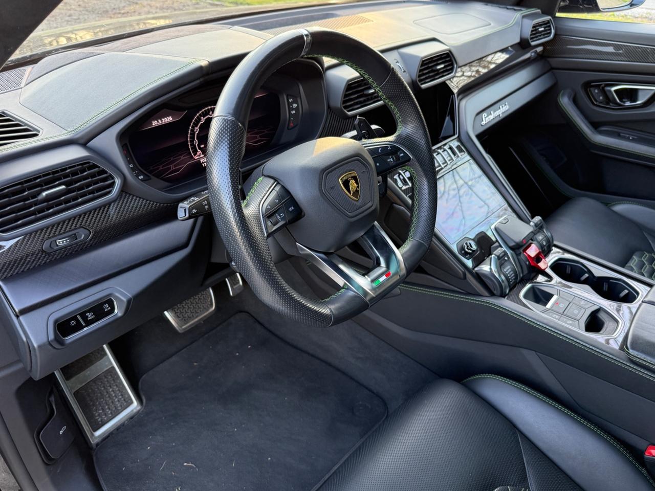 Lamborghini Urus 4.0 - prezzo top italia con iva e garanzia