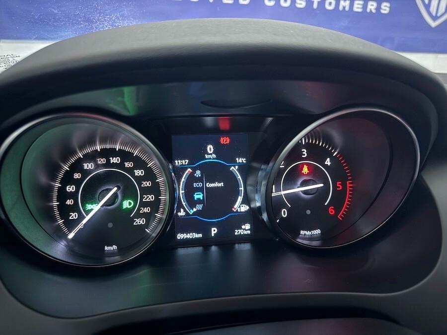 Jaguar E-Pace 2.0D AWD Uniproprietario