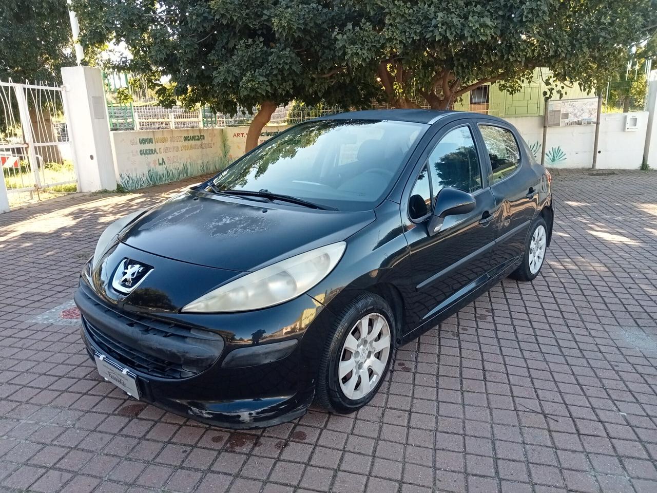 Peugeot 207 1.4 HDi 70CV 5p