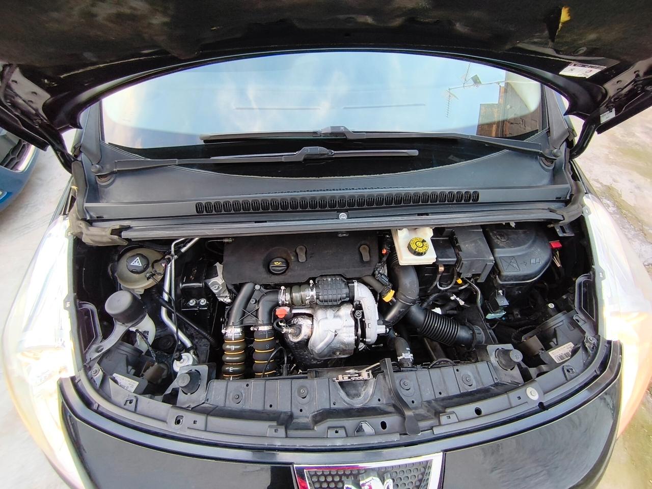 Peugeot 3008 1.6 HDi 112CV Active