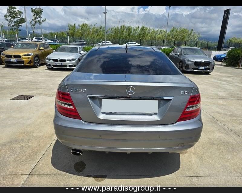 Mercedes-Benz Classe C - W204 2011 Coupe C Coupe 250 cdi (be) Avantgarde