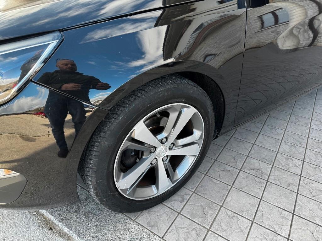 Peugeot 308 BlueHDi 120 S&S SW Allure