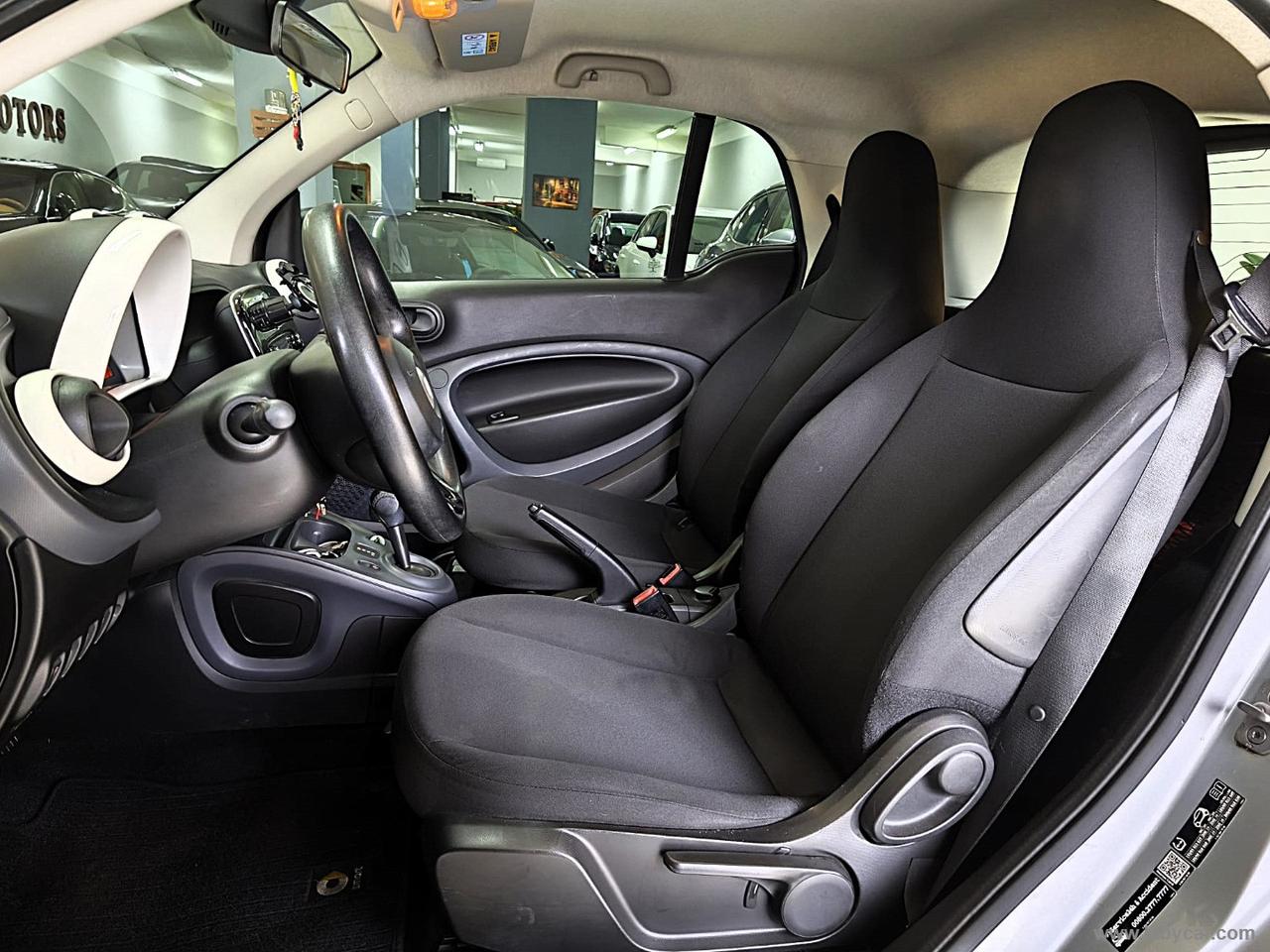 SMART fortwo 70 1.0 twinamic AUTOM*2017