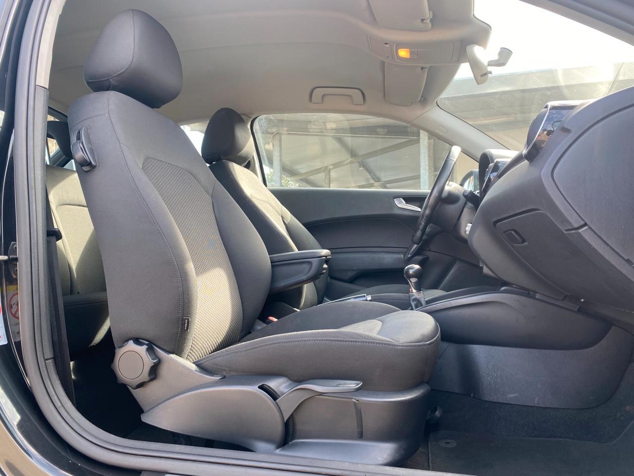 AUDI - A1 - 1.6 TDI Admired S-LINE - NEOPATENTATI - FINANZIABILE - PERMUTE