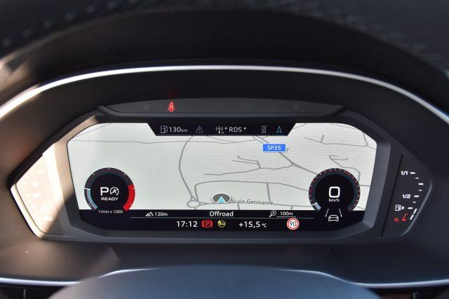 AUDI Q3 35 TDI S tronic Business *Telecamera, Navi, LED*