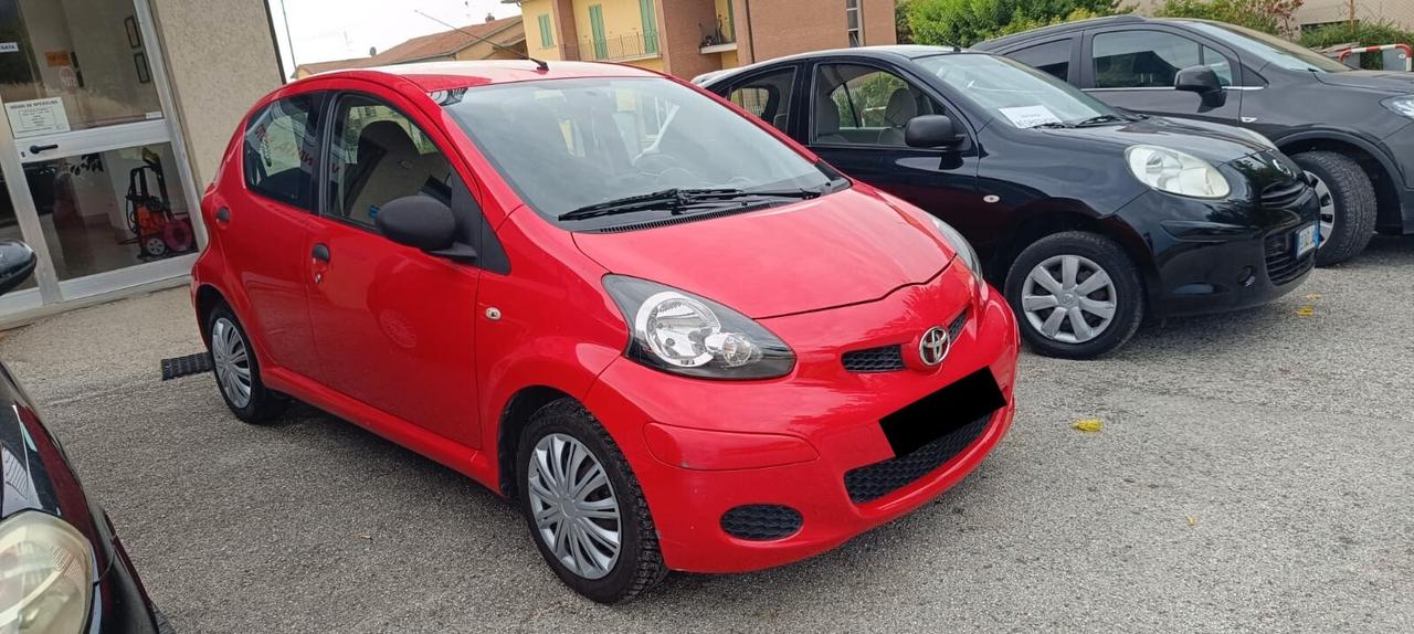 Toyota Aygo 1.0 12V VVT-i 5 porte