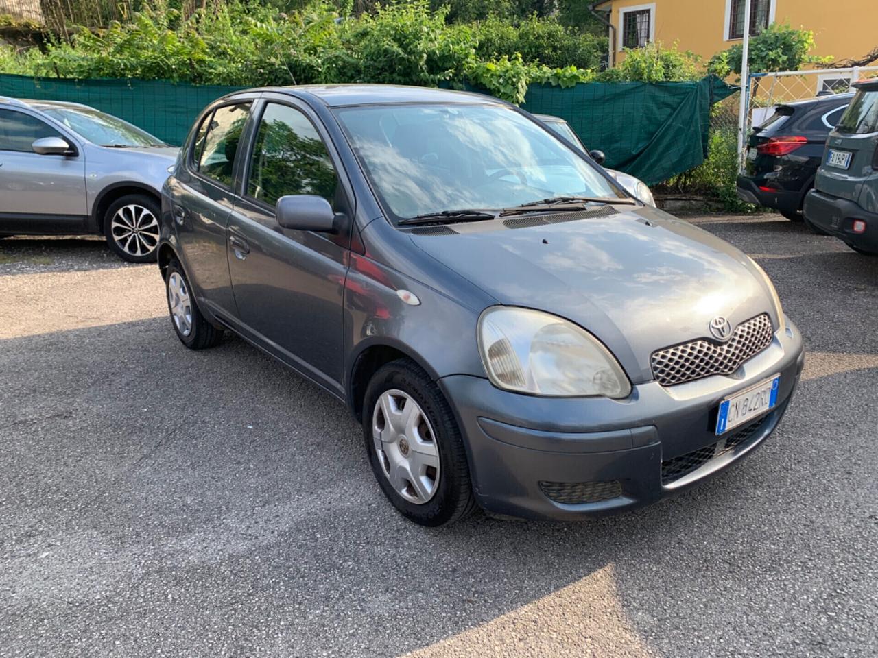 Toyota Yaris 1.0i 16V cat 5 porte