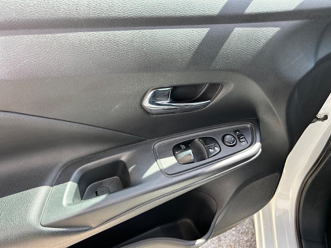 NISSAN MICRA 5 PORTE 1.0 B. NEOPATENTATI