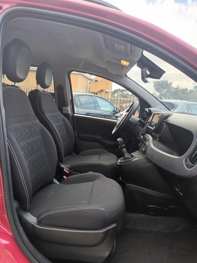 FIAT Panda 1000 HYBRID CROSS 70CV CARPLAY CLIMAUTO ITALIA