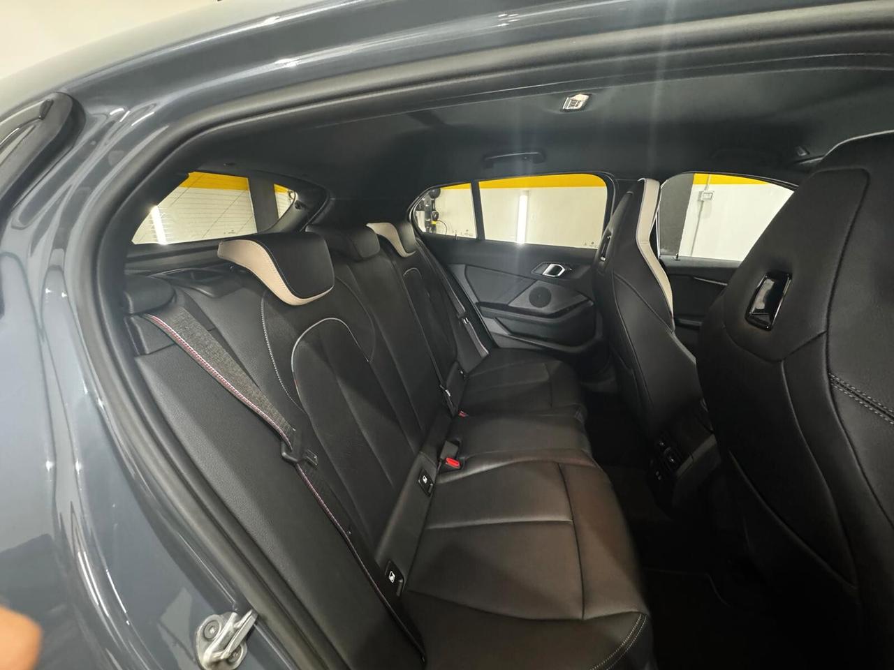 Bmw 118 118d 5p. Msport