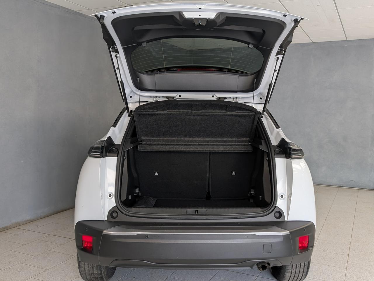 Peugeot 2008 ii 1.2 puretech 100cv Allure