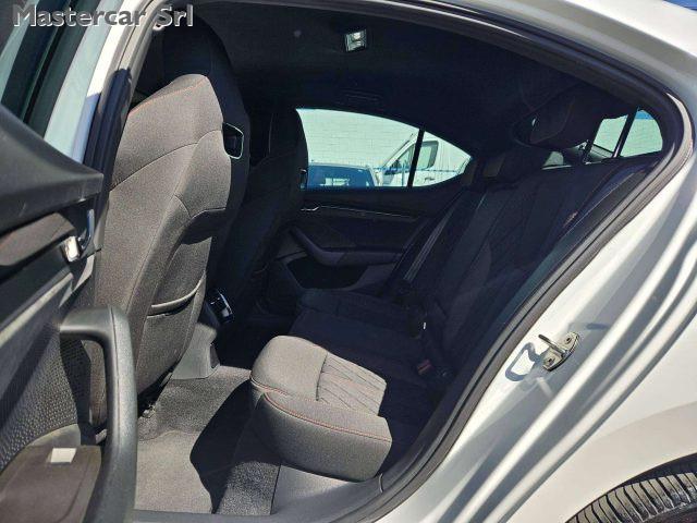 SKODA Octavia Octavia Berlina 1.4 tsi phev RS dsg - GE918SR