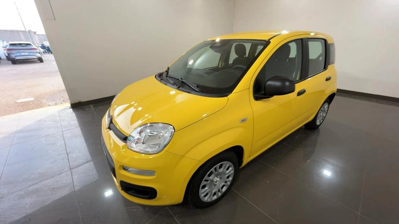 Fiat Panda 1.0 FireFly S&S Hybrid Pandina KM0