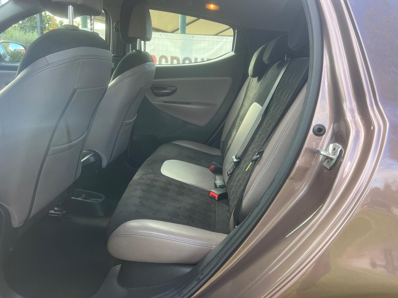 Lancia Ypsilon 1.2 69CV GPL Platinum-2015"UNIPRO"