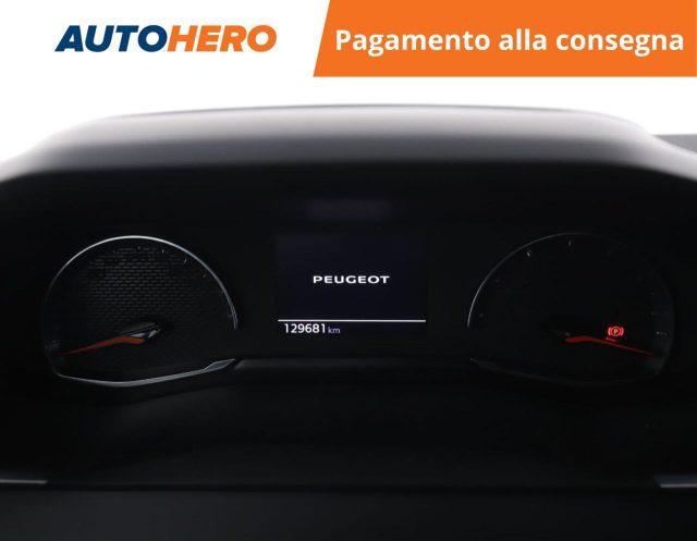 PEUGEOT 2008 BlueHDi 110 S&S Allure