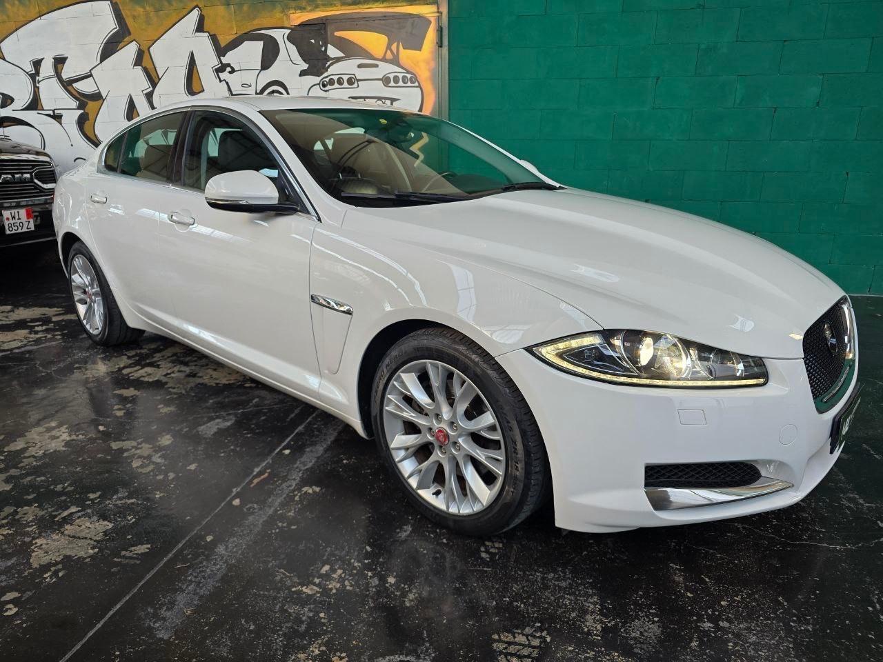 Jaguar XF 2.2 D 190 CV