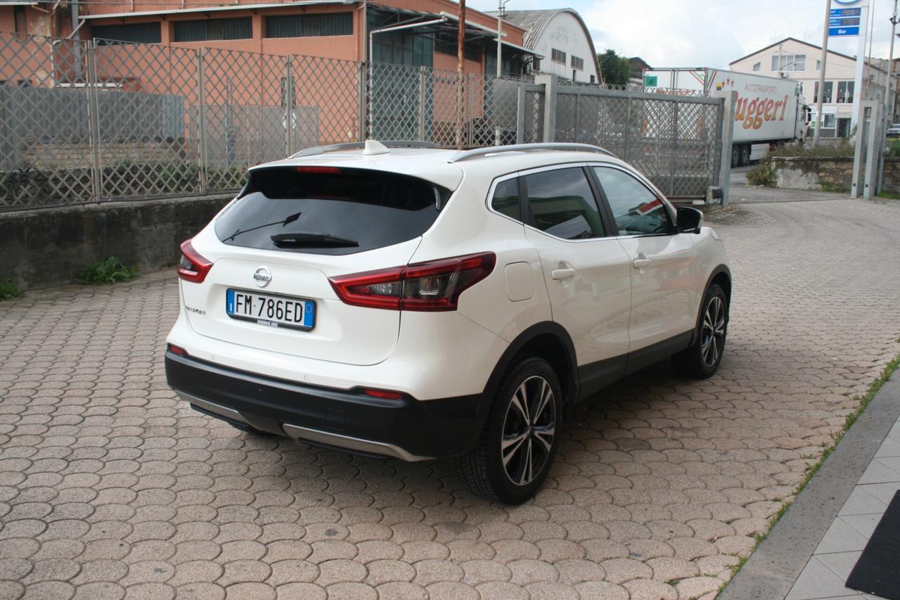 Nissan Qashqai 1.5 dCi Tekna con Tetto Panoramico.