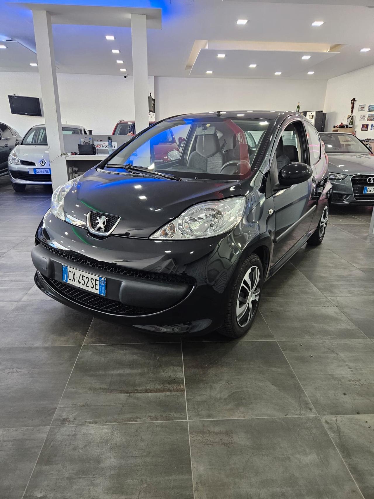 Peugeot 107 1.0 68CV 3p. Plaisir