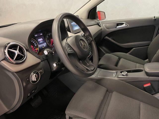 MERCEDES-BENZ B 180 d Automatic Business