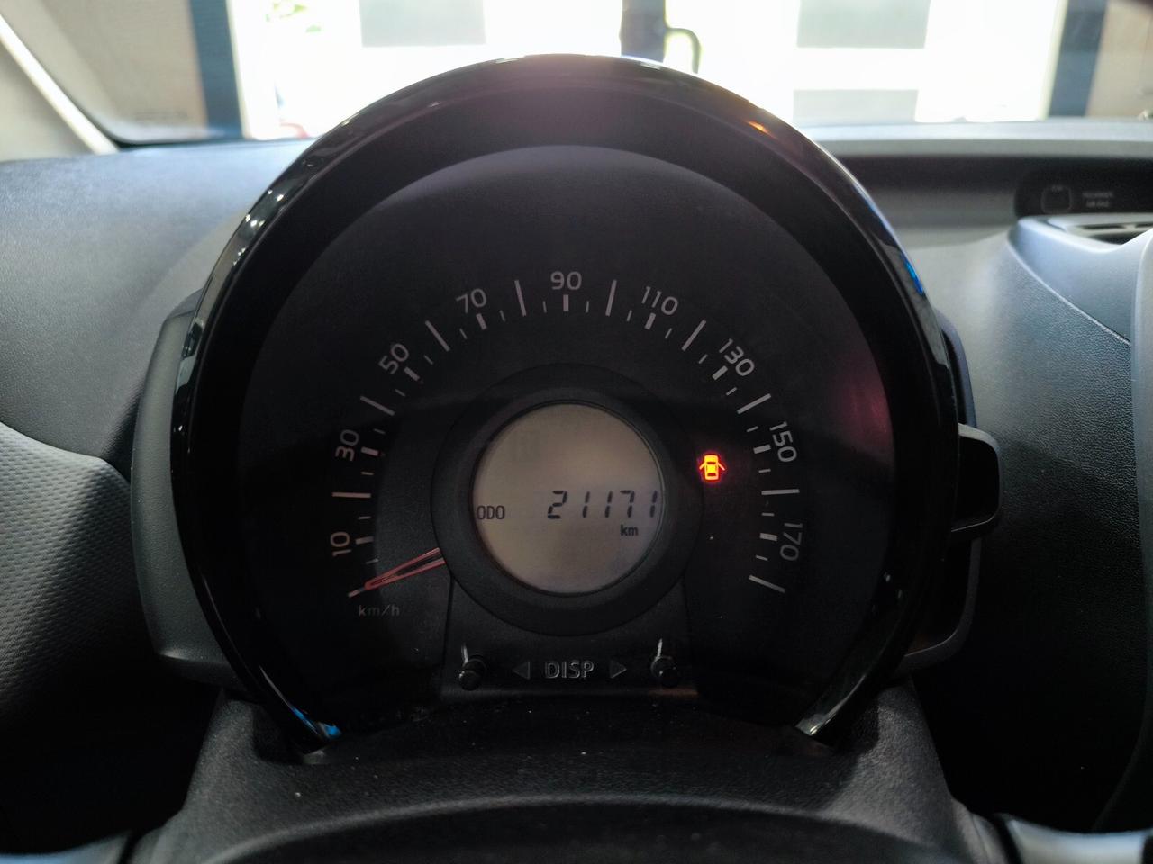 Peugeot 108 VTi 72 ETG 5 porte Allure
