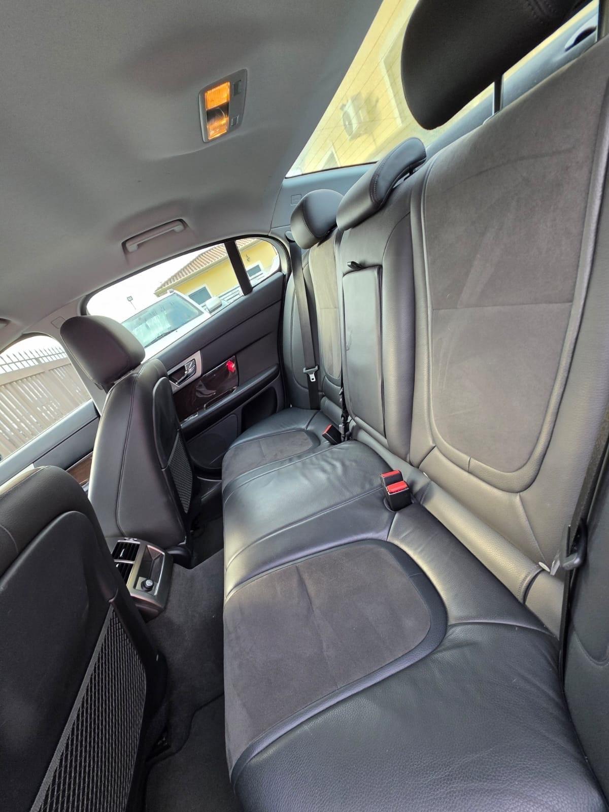 Jaguar XF 2.2 D 190 CV unico proprietario km 115 mila certificati