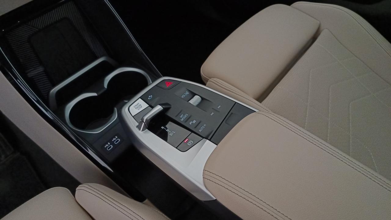 BMW X1 xdrive23d mhev 48V X-Line Edition Balance auto