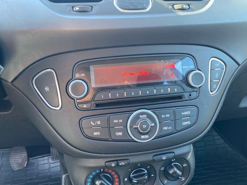 Opel Corsa Corsa 1.4 90CV GPL Tech 5 porte b-Color