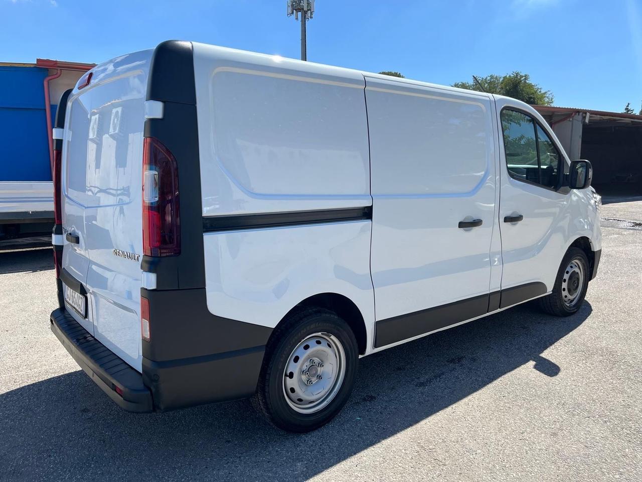 Renault trafic cargo-2.0 dci-2022