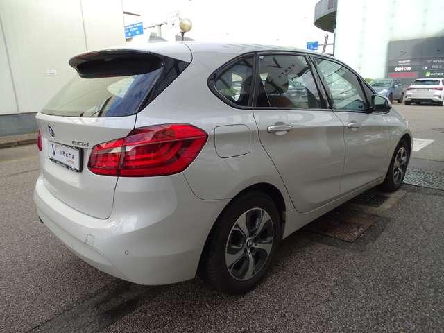 BMW 218 218d Active Tourer Advantage auto my15