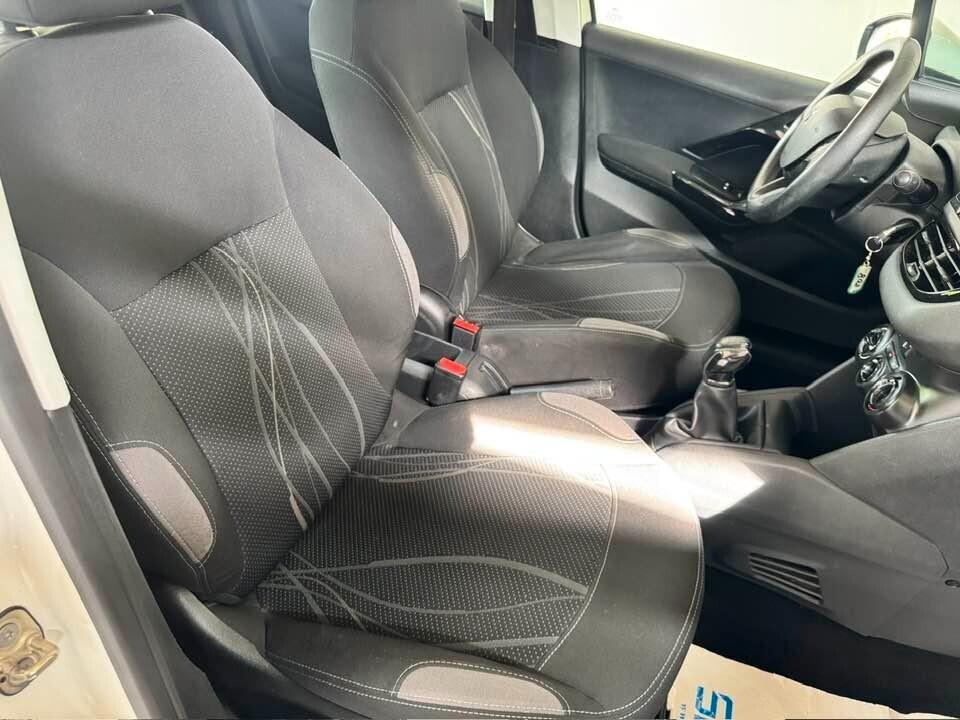 Peugeot 208 1.4 HDi 68 CV 5 porte Active