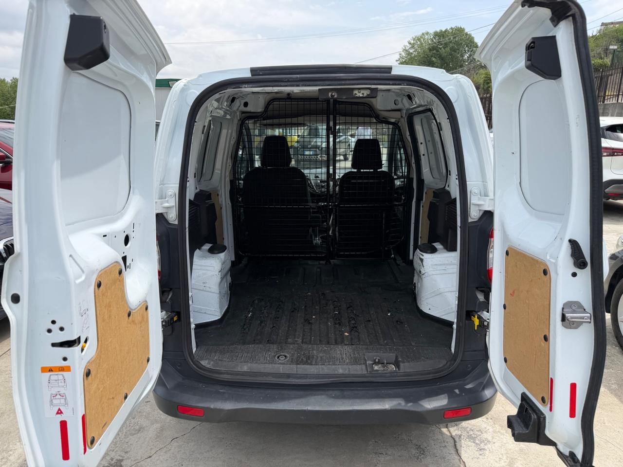 Ford Transit Courier 1.5 TDCi 75CV Van Entry