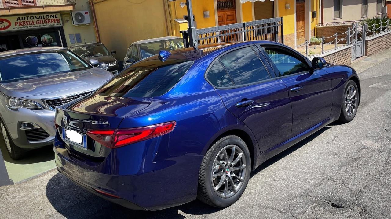 Alfa Romeo Giulia 2.2 Mjt AT8 Business - 2020