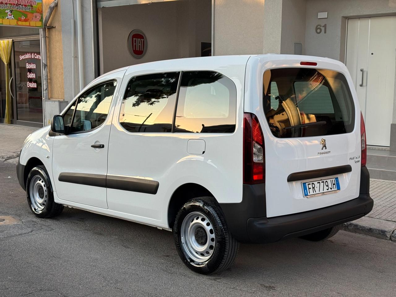 Peugeot Partner Tepee BlueHDi 5POSTI AUTOCARRO N1