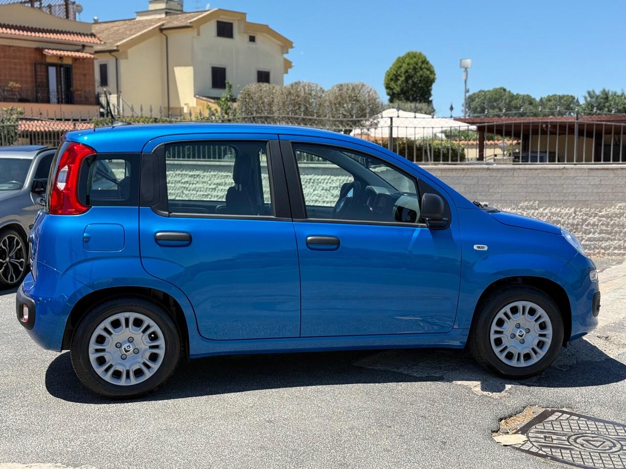 DISPONIBILE SOLO A NOLEGGIO RENT Fiat Panda Hybrid