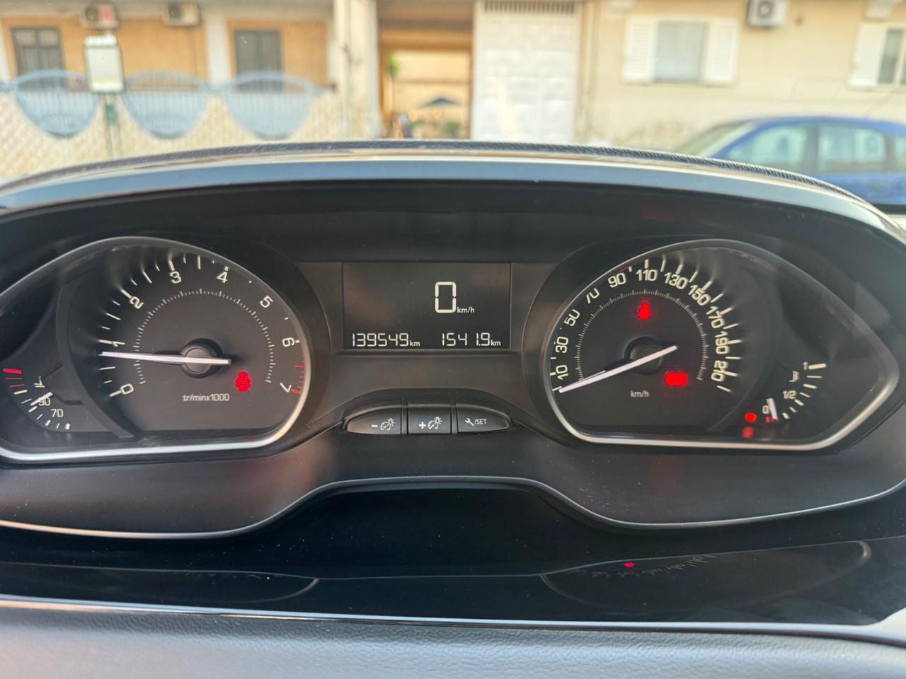 Peugeot 208 1.2 BENZINA 82CV Allure 2018